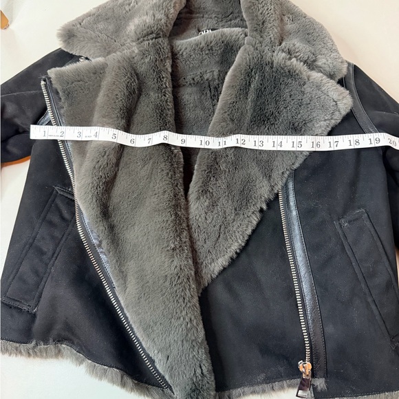 🖤 ZARA Black Jacket with Grey Shearling – Size S - Picture 15 of 16